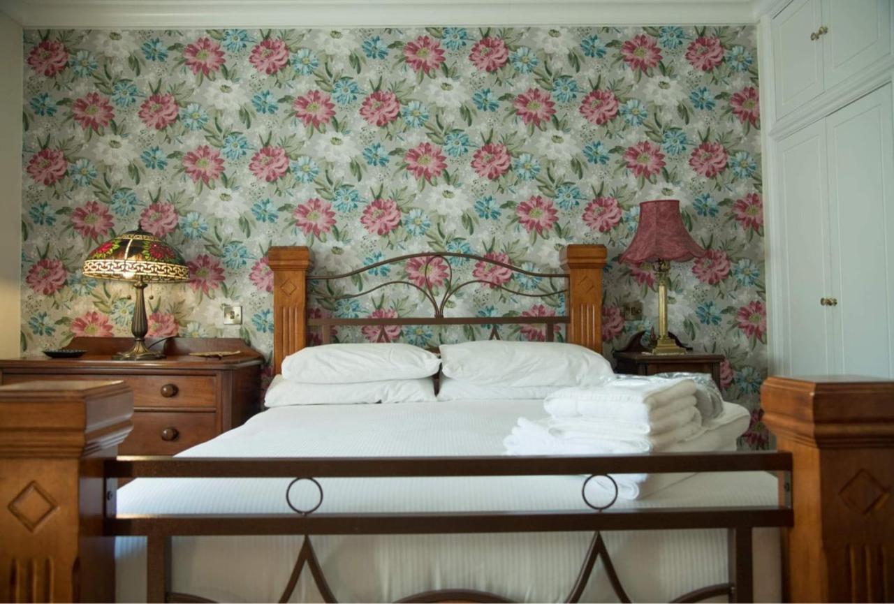 The Royal Bed and Breakfast Barmouth Exteriör bild