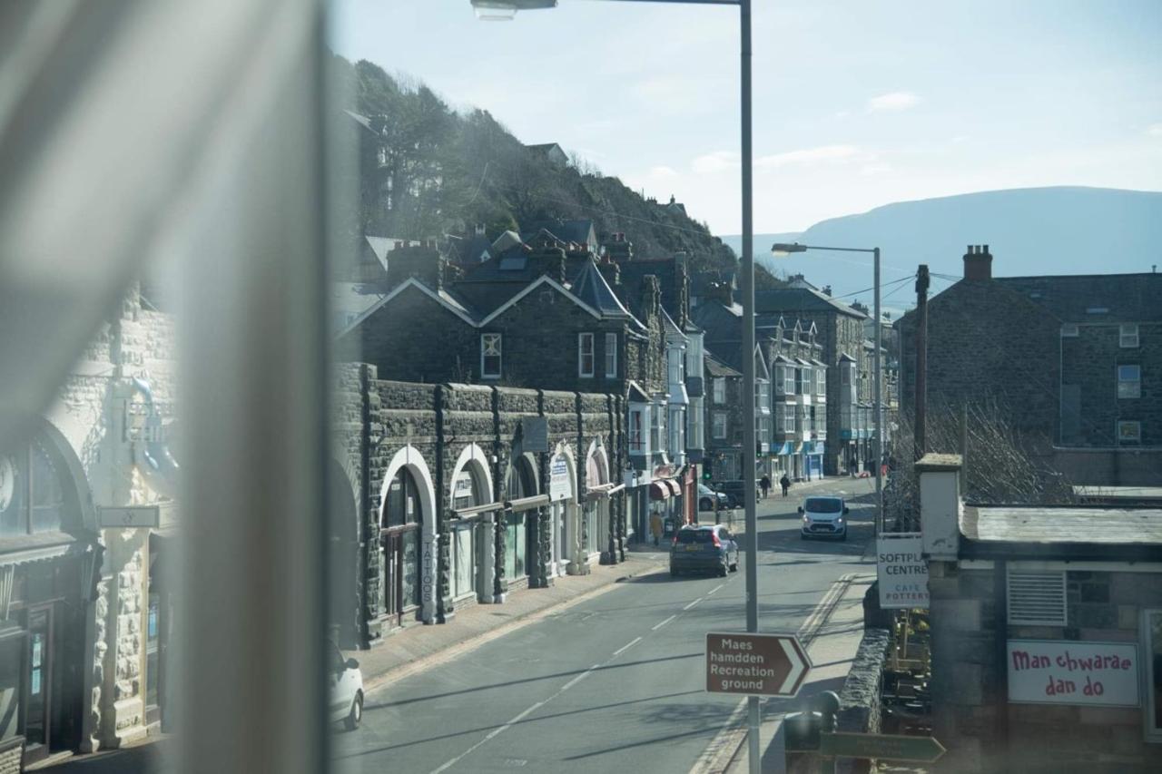 The Royal Bed and Breakfast Barmouth Exteriör bild