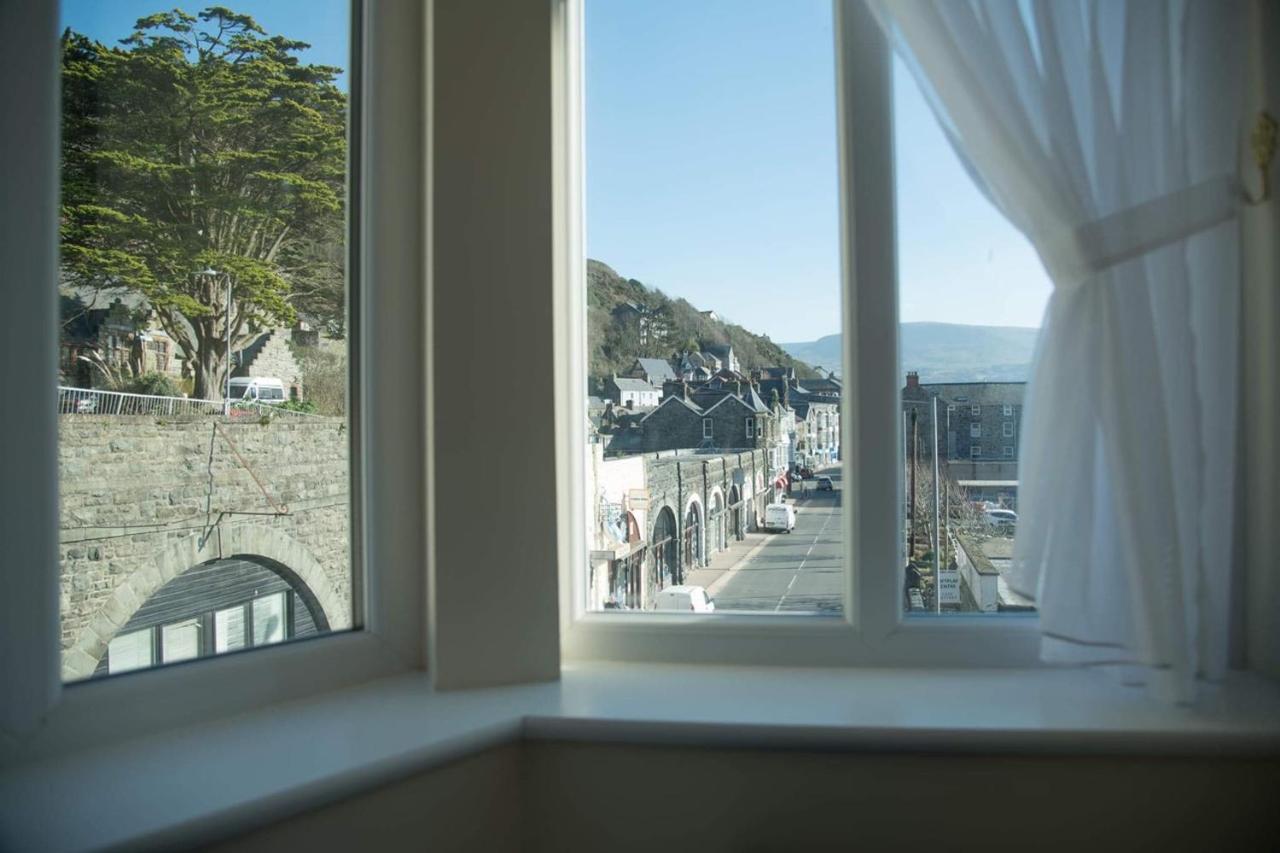 The Royal Bed and Breakfast Barmouth Exteriör bild