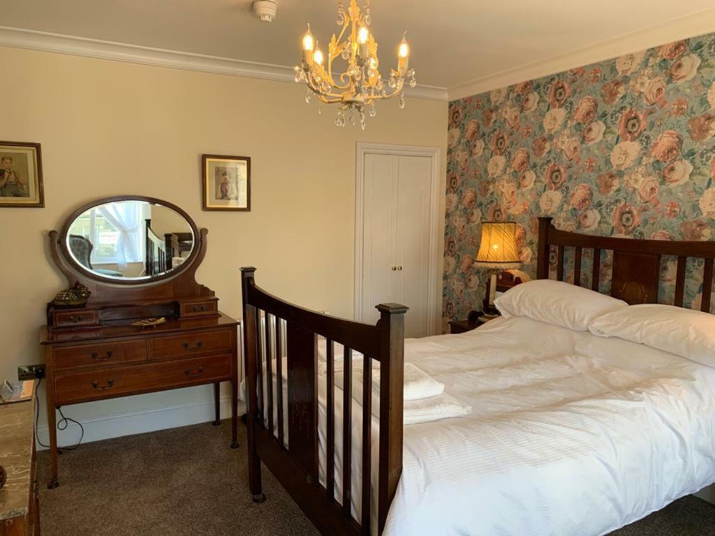 The Royal Bed and Breakfast Barmouth Exteriör bild